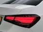 Mercedes-Benz A-klasse 250 e AMG Nightpakket | Panoramadak | Trekhaak | Alarm | Sfeerverlichting | Keyless Go | Stuur en Stoelverwarming | CarPlay | Inclusief 24 maanden Mercedes-Benz Certified garantie voor Europa.
