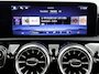 Mercedes-Benz A-klasse 250 e AMG Nightpakket | Panoramadak | Trekhaak | Alarm | Sfeerverlichting | Keyless Go | Stuur en Stoelverwarming | CarPlay | Inclusief 24 maanden Mercedes-Benz Certified garantie voor Europa.