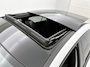 Mercedes-Benz A-klasse 250 e AMG Nightpakket | Panoramadak | Trekhaak | Alarm | Sfeerverlichting | Keyless Go | Stuur en Stoelverwarming | CarPlay | Inclusief 24 maanden Mercedes-Benz Certified garantie voor Europa.