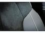 Volvo XC40 B4 197PK Plus Black Edition | Panoramadak | 20" | Privacy glas | Power seats | HK
