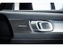 Volvo XC40 B4 197PK Plus Black Edition | Panoramadak | 20" | Privacy glas | Power seats | HK