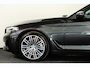 BMW 5-Serie 520i Executive / LED / Navi / CarPlay / Cam