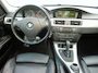 BMW 3-Serie (E90) 325i TOURING 160KW AUT High Exe Leder Sportst Clima P-dak T.haak Apple Car PlayMooi