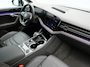Volkswagen Touareg 3.0 TSi eHybrid 4MOTION PHEV 381pk Dealer O.H. | SOH 91,3% | Trekhaak Af Fabriek | Luchtvering | Panodak | Adaptive Cruise | Dynaudio | 360 Camera | Head Up | Lederen Comfortstoelen Memory & Verwarmd | Sfeerverlichting | Stuur Verwarmd | Keyless | Apple Carplay | 20"L.M | Plug In Hybrid |
