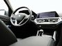 BMW 3-Serie Touring 320e Sportline PHEV Dealer O.H. | SOH 95,4% | Panodak | Adaptive Cruise | Camera | Sfeerverlichting | Sportstoelen Verwarmd | BLIS | Apple Carplay | Navigatie | DAB | Plug In Hybrid |