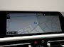 BMW 3-Serie Touring 320e Sportline PHEV Dealer O.H. | SOH 95,4% | Panodak | Adaptive Cruise | Camera | Sfeerverlichting | Sportstoelen Verwarmd | BLIS | Apple Carplay | Navigatie | DAB | Plug In Hybrid |