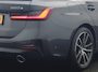 BMW 3-Serie Touring 320e Sportline PHEV Dealer O.H. | SOH 95,4% | Panodak | Adaptive Cruise | Camera | Sfeerverlichting | Sportstoelen Verwarmd | BLIS | Apple Carplay | Navigatie | DAB | Plug In Hybrid |