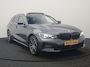 BMW 3-Serie Touring 320e Sportline PHEV Dealer O.H. | SOH 95,4% | Panodak | Adaptive Cruise | Camera | Sfeerverlichting | Sportstoelen Verwarmd | BLIS | Apple Carplay | Navigatie | DAB | Plug In Hybrid |