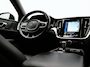 Volvo V60 T6 Recharge AWD R-Design PHEV 340pk Dealer O.H. | SOH 82,8% | Camera | Harman / Kardon | Lederen Sportstoelen Memory & Verwarmd | Stuur Verwarmd | Keyless | BLIS | Cruise Control | Apple Carplay | Navigatie | DAB | 20"L.M | Plug In Hybrid