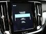 Volvo V60 T6 Recharge AWD R-Design PHEV 340pk Dealer O.H. | SOH 82,8% | Camera | Harman / Kardon | Lederen Sportstoelen Memory & Verwarmd | Stuur Verwarmd | Keyless | BLIS | Cruise Control | Apple Carplay | Navigatie | DAB | 20"L.M | Plug In Hybrid