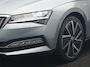 Skoda Superb Combi 1.4 TSI iV Laurin & Klement PHEV 218pk Dealer O.H. | Trekhaak Af Fabriek | Panodak | Adaptive Cruise | 360 Camera | Canton Audio | Lederen Comfortstoelen Memory & Massage & Ventilatie | Sfeerverlichting | Stoelen & Stuur Verwarmd | BLIS | Keyless | Plug In Hybrid |