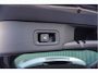 Mercedes-Benz B-klasse 220 Automaat 190pk Launch Edition Premium Plus + Camera/ Trekhaak/ Panoramadak/ Nieuwstaat!