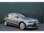 Mercedes-Benz B-klasse 220 Automaat 190pk Launch Edition Premium Plus + Camera/ Trekhaak/ Panoramadak/ Nieuwstaat!