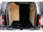 Opel Combo 1.5D 130pk L2H1 Innovation - Trekhaak - Achteruitrijcamera - Navigatiesysteem - Dodehoekdetectie - Apple CarPlay - Parkeersensoren - Cruise control