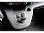 Opel Combo 1.5D 130pk L2H1 Innovation - Trekhaak - Achteruitrijcamera - Navigatiesysteem - Dodehoekdetectie - Apple CarPlay - Parkeersensoren - Cruise control