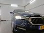 Skoda Octavia Combi 1.0 TSI 110PK Ambition / Navigatie / LM 16 inch / Parkeersensoren A/ LED / Trekhaak
