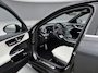 Mercedes-Benz C-klasse 300 e Business Solution AMG | Panoramadak | Grijs Interieur | Winter Pakket | Trekhaak | 360° Camera | DISTRONIC Afstandsassistent | Dodehoekassistent | Verkeersbordenassistent | Elektrisch Verstelbare Stoelen + Memory | Stoelverwarming | Stuurverwarming | Sfeerverlichting | Sierdelen Hout Aluminium Lines Zwart | Apple CarPlay | Android Auto | Elektrisch Inklapbare Buitenspiegels | Parkeersensoren