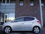Kia Venga 1.6 CVVT X-ecutive | Airconditioning | Cruise Control | Navigatie | Achteruitrij Camera | Bluetooth | Panoramadak | Parkeensensoren