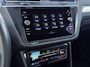 Volkswagen Tiguan 1.4 245pk TSI eHybrid Life Business Parkeersensoren voor en achter | Dodehoeksensoren | Adaptive Cruise Control