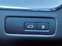 Volvo XC60 2.0 T8 Plug-in hybrid AWD NW MODEL Ultra Black Edition 455pk Luchtvering / Trekhaak / Head Up Display