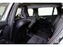 Volvo V60 T6 Plug-in hybrid AWD Core Business - IntelliSafe Assist & Surround - 360º Camera - Harman Kardon audio - Verwarmde voorstoelen, stuur & achterbank - Parkeersensoren voor & achter - 19' LMV