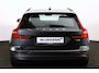 Volvo V60 T6 Plug-in hybrid AWD Core Business - IntelliSafe Assist & Surround - 360º Camera - Harman Kardon audio - Verwarmde voorstoelen, stuur & achterbank - Parkeersensoren voor & achter - 19' LMV