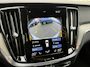 Volvo V60 2.0 B4 Inscription | Trekhaak | Harman Kardon Audio | 360 Graden Camera | Keyless Entry | Elektrische Achterklep | Elektrisch Verstelbare Voorstoelen | Stoelverwarming | Cruise Control Adaptief | BLIS | Navigatie | Apple Carplay | Android Auto