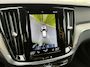 Volvo V60 2.0 B4 Inscription | Trekhaak | Harman Kardon Audio | 360 Graden Camera | Keyless Entry | Elektrische Achterklep | Elektrisch Verstelbare Voorstoelen | Stoelverwarming | Cruise Control Adaptief | BLIS | Navigatie | Apple Carplay | Android Auto