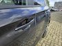 Hyundai Kona Electric EV Premium 64 kWh | Navigatie | Applecarplay en android auto | Elektrische verstelbare stoelen | Krell premium audio | Stoelventilatie en verwarming | Trekhaak | Stoelverwarming achter | Achteruitrijcamera | Parkeersensoren voor en achter |