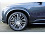 Volvo XC90 2.0 T8 Recharge AWD R-Design | SOH 92% | Luchtvering Voor En Achter Met FOUR-C Settings | Parkeerverwarming Met Timer | Head-Up Display | Gelamineerde Zijruiten En Achterruit | Elektrisch Glazen Schuif-/Kanteldak | Bowers & Wilkins Audiosysteem | Achterbank Verwarmd | Keyless Entry | Keyless Start |