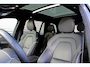 Volvo XC90 2.0 T8 Recharge AWD R-Design | SOH 92% | Luchtvering Voor En Achter Met FOUR-C Settings | Parkeerverwarming Met Timer | Head-Up Display | Gelamineerde Zijruiten En Achterruit | Elektrisch Glazen Schuif-/Kanteldak | Bowers & Wilkins Audiosysteem | Achterbank Verwarmd | Keyless Entry | Keyless Start |