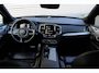 Volvo XC90 2.0 T8 Recharge AWD R-Design | SOH 92% | Luchtvering Voor En Achter Met FOUR-C Settings | Parkeerverwarming Met Timer | Head-Up Display | Gelamineerde Zijruiten En Achterruit | Elektrisch Glazen Schuif-/Kanteldak | Bowers & Wilkins Audiosysteem | Achterbank Verwarmd | Keyless Entry | Keyless Start |