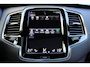 Volvo XC90 2.0 T8 Recharge AWD R-Design | SOH 92% | Luchtvering Voor En Achter Met FOUR-C Settings | Parkeerverwarming Met Timer | Head-Up Display | Gelamineerde Zijruiten En Achterruit | Elektrisch Glazen Schuif-/Kanteldak | Bowers & Wilkins Audiosysteem | Achterbank Verwarmd | Keyless Entry | Keyless Start |