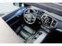 Volvo XC90 2.0 T8 Recharge AWD R-Design | SOH 92% | Luchtvering Voor En Achter Met FOUR-C Settings | Parkeerverwarming Met Timer | Head-Up Display | Gelamineerde Zijruiten En Achterruit | Elektrisch Glazen Schuif-/Kanteldak | Bowers & Wilkins Audiosysteem | Achterbank Verwarmd | Keyless Entry | Keyless Start |