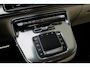 Mercedes-Benz V-klasse 300d / AMG / Exclusive / 7-Pers / Pano / Luchtv / Elec Stoel / Burmester / Vol Opties / NIEUW!!