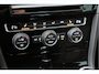 Volkswagen Golf 1.2 TSI R-line Stoelverwarming, Trekhaak, Cruise control, Carplay
