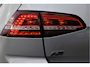 Volkswagen Golf 1.2 TSI R-line Stoelverwarming, Trekhaak, Cruise control, Carplay