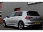 Volkswagen Golf 1.2 TSI R-line Stoelverwarming, Trekhaak, Cruise control, Carplay