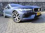 Volvo V60 2.0 B4 Core 197 PK, Leder verwarmde stoelen en A bank, 1800KG trekhaak electr inklapbaar, electr A klep, Camera, Carplay & android, Dab audio.