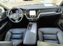 Volvo V60 2.0 B4 Core 197 PK, Leder verwarmde stoelen en A bank, 1800KG trekhaak electr inklapbaar, electr A klep, Camera, Carplay & android, Dab audio.