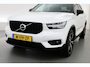 Volvo XC40 2.0 B4 R-Design | Rijklaar! | Elek. Trekhaak | Pilot Assist | H&K Audio | Camera | Stoel- Stuurverw. | NAV + CarPlay