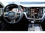 Volvo V60 2.0 T4 Momentum Pro Navigatie/Parkeersensor/Lane Assist/Half-Leer
