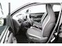 Toyota Aygo 1.0 VVT-i x-play Automaat | Automaat | Fietsendragerbeugel | Achteruitrijcamera | Airco |