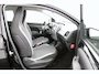 Toyota Aygo 1.0 VVT-i x-play Automaat | Automaat | Fietsendragerbeugel | Achteruitrijcamera | Airco |