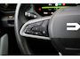 Dacia Bigster 1.8 Hybrid 155 Extreme | Garantie tot 2032 | Pano | Trekhaak | Stoel-/Stuurverwarming | Sidesteps