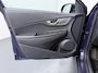 Hyundai Kona Electric EV Comfort 64 kWh - SOH 94,5% - Airco - Keyless Entry - Apple CarPlay/Android Auto - Achteruitrijcamera - Virena Zekerheidspakket €895,-