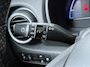 Hyundai Kona Electric EV Comfort 64 kWh - SOH 94,5% - Airco - Keyless Entry - Apple CarPlay/Android Auto - Achteruitrijcamera - Virena Zekerheidspakket €895,-