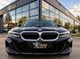 BMW 3-Serie Touring 318i CarPlay | Navi | HUD | 360 Camera