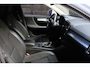 Volvo XC40 2.0 T4 Momentum Camera/Stoelverwarming/Parkeersensor v,a/Line assist