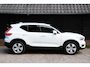 Volvo XC40 2.0 T4 Momentum Camera/Stoelverwarming/Parkeersensor v,a/Line assist